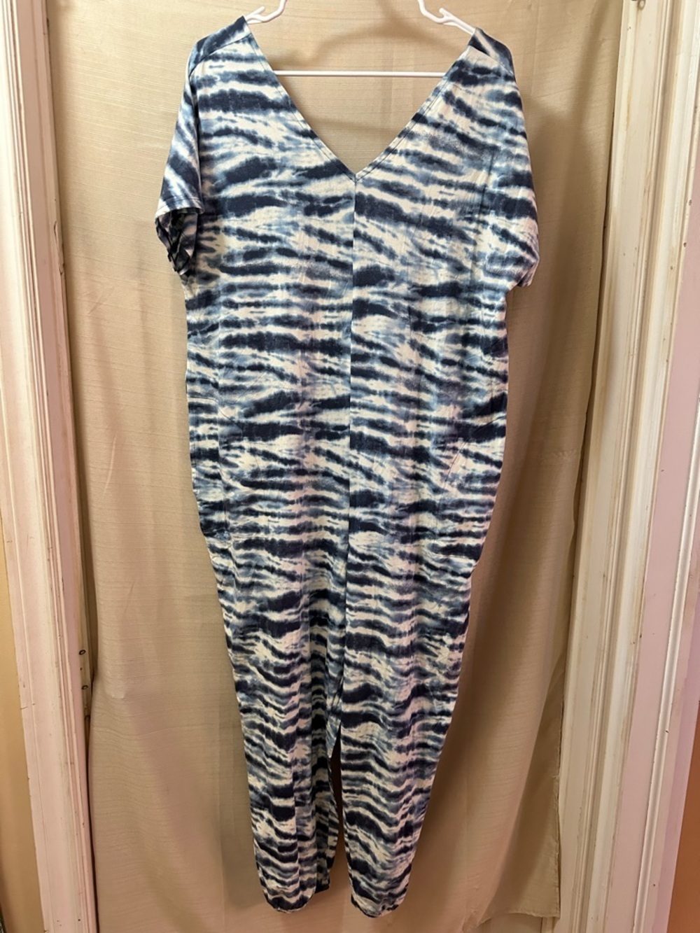 AnyBody Tie Dye Jumpsuit Womens Large Boho Relaxed Fit Tapered Leg Pocket Romper